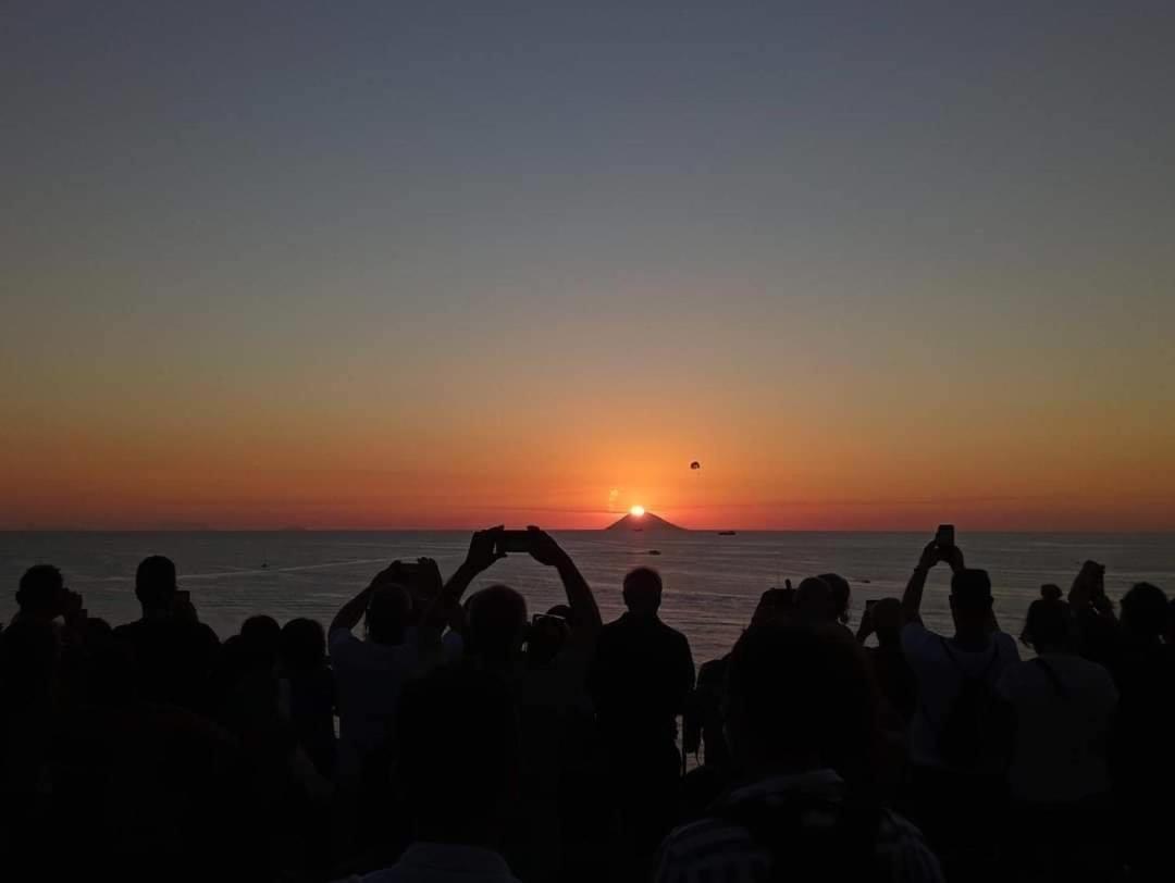 Bloom Tropea Aparthotel Ciaramiti Bagian luar foto